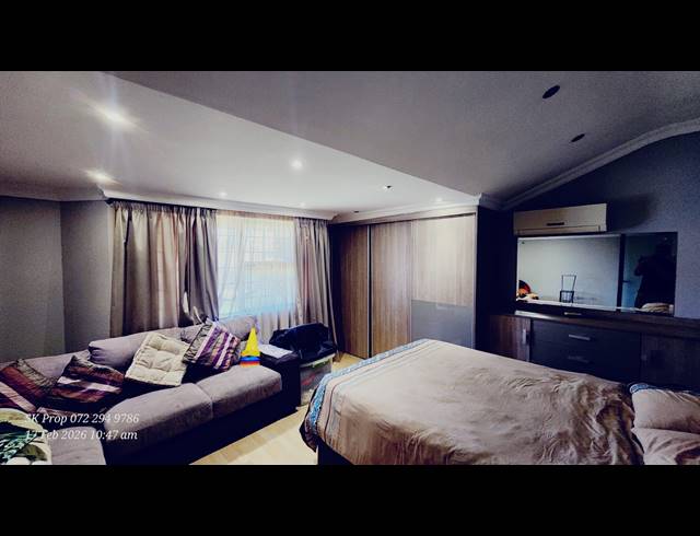 5 BEDROOM HOUSE FOR SALE IN MOUNTAIN RISE